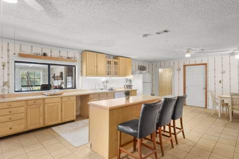 46 Veterans Lane, Freeport FL - photo 10 of 41