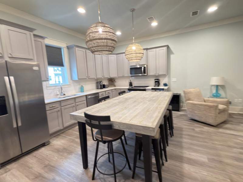 4 bedroom Detached Single Family at 92 Ciboney Street, Hidden Palms, Miramar Beach — photo 3