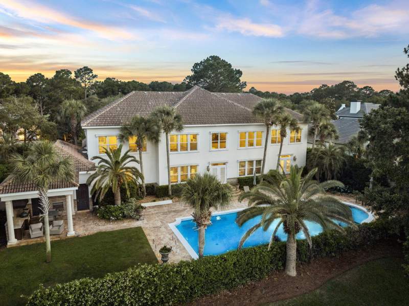 4 bedroom Detached Single Family at 3286 Burnt Pine Lane, Burnt Pine, Miramar Beach — photo 3