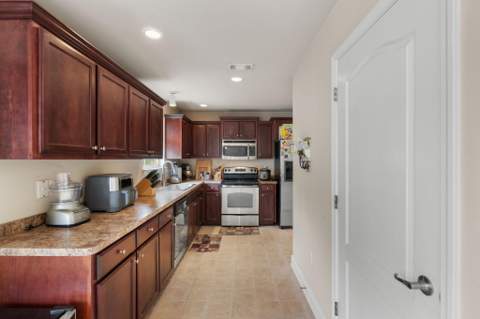 111 Bronze Circle, Crestview FL - photo 8 of 30