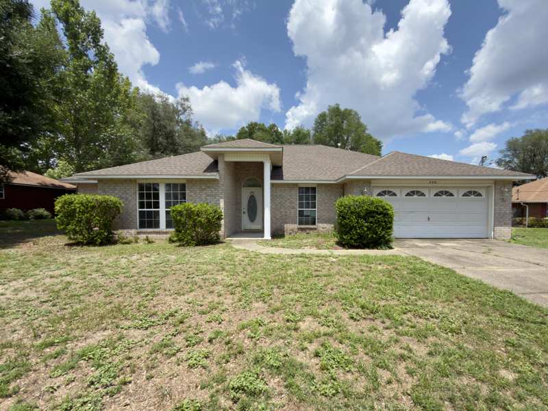 3 bedroom Detached Single Family at 688 Brunson Street, Antioch Estates S/D 2, Crestview — photo 1