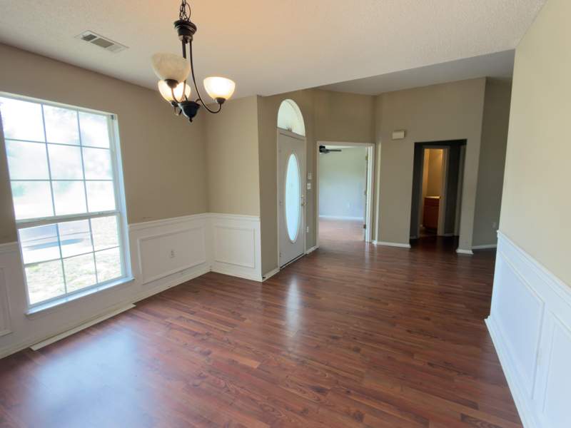 3 bedroom Detached Single Family at 688 Brunson Street, Antioch Estates S/D 2, Crestview — photo 4