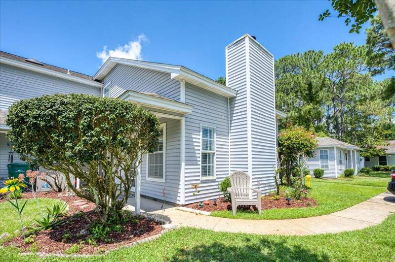 3 bedroom Townhouse at 626 Emerald Lane, Emerald Gardens, Fort Walton Beach — photo 2