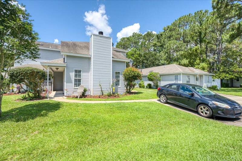 3 bedroom Townhouse at 626 Emerald Lane, Emerald Gardens, Fort Walton Beach — photo 3