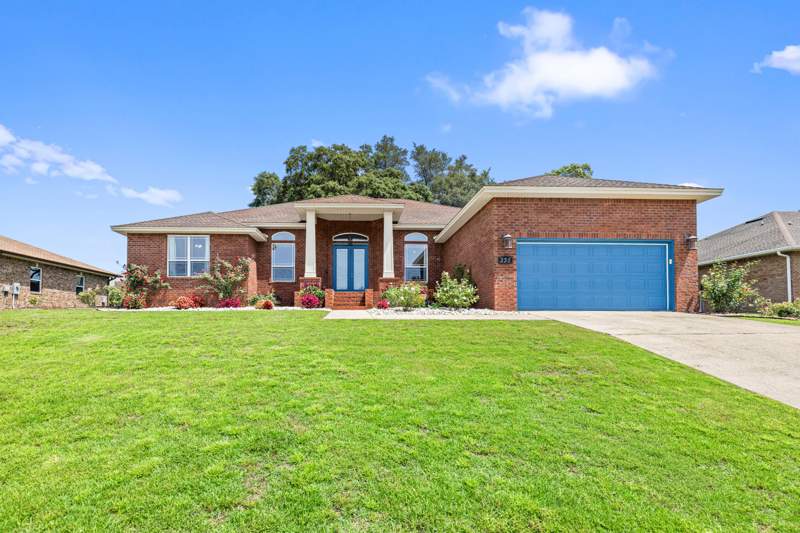 4 bedroom Detached Single Family at 335 Grove Park Drive, Swift Creek Plantation, Niceville — photo 3