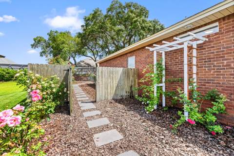 335 Grove Park Drive, Niceville FL - photo 16 of 73