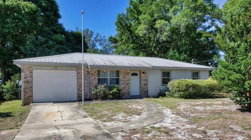3 bedroom Detached Single Family at 126 NW Watson Drive, Bayridge Addn To Fort Walton Beach, Fort Walton Beach — photo 1