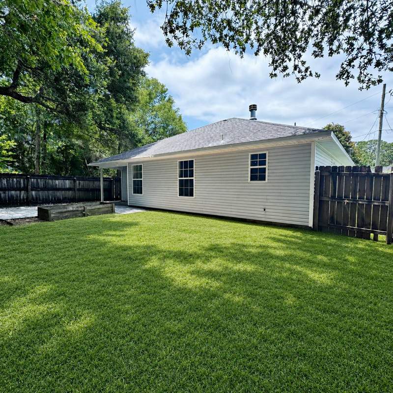 3 bedroom Detached Single Family at 1838 Brick Circle, Cobblestone, Fort Walton Beach — photo 4