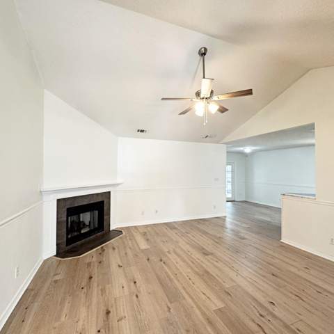 1838 Brick Circle, Fort Walton Beach FL - photo 8 of 45