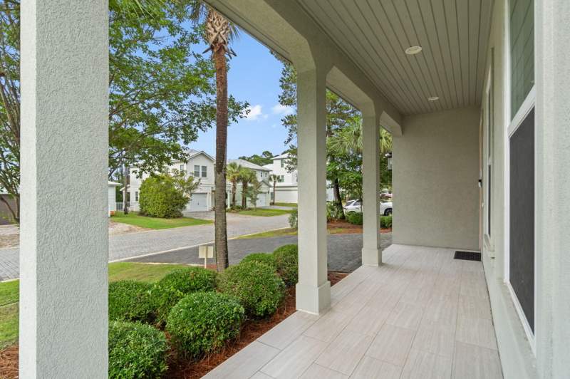 4 bedroom Detached Single Family at 14 Mobile Street, Frangista Beach 2nd Addn, Miramar Beach — photo 5
