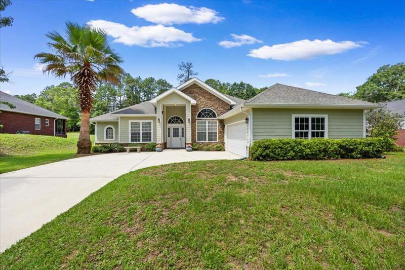 3 bedroom Detached Single Family at 103 Par Court, Country Club Estates 1 Of Crestview, Crestview — photo 5