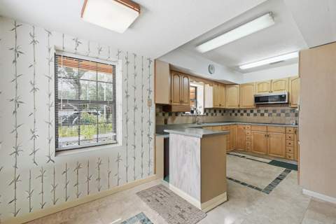 144 Monahan Drive, Fort Walton Beach FL - photo 12 of 74