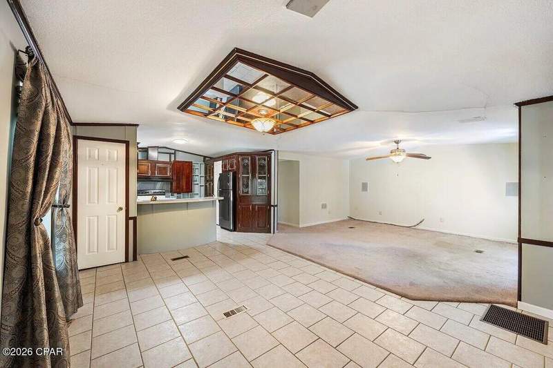 2 bedroom Manufactured Home at 2 Sarah Lane, Nonesuch Way, Fort Walton Beach — photo 3
