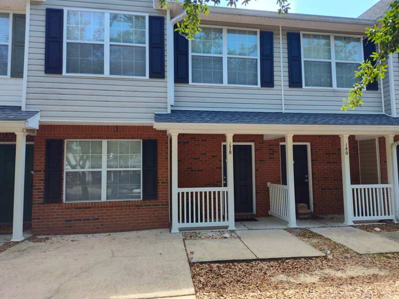 3 bedroom Townhouse at 178 Swaying Pine Court, Rolling Pines, Crestview — photo 1