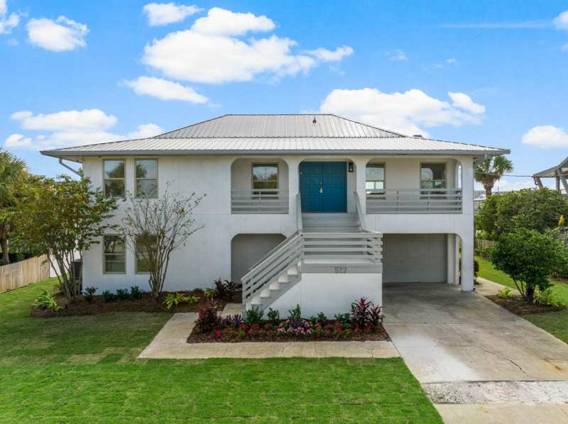 4 bedroom Detached Single Family at 522 Osceola Drive, Holiday Isle, Destin — photo 1