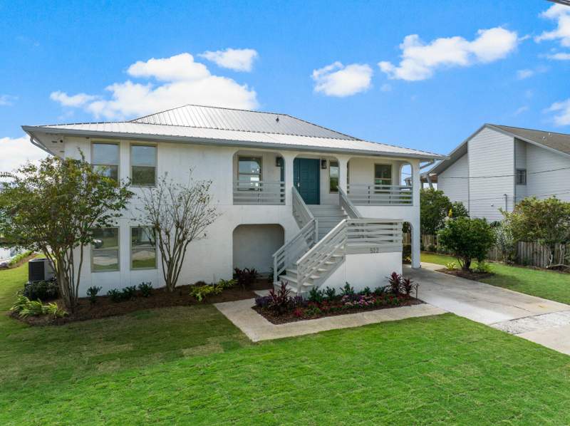 4 bedroom Detached Single Family at 522 Osceola Drive, Holiday Isle, Destin — photo 2
