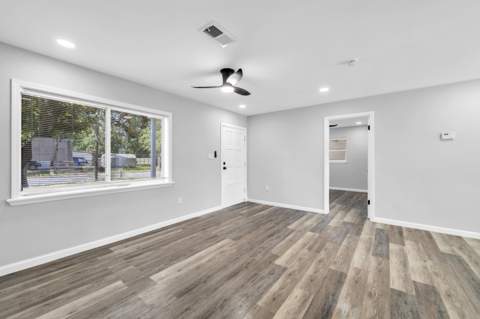 900 Bryn Mawr Boulevard, Mary Esther FL - photo 8 of 26