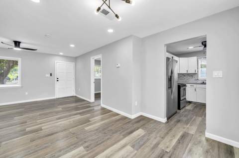 900 Bryn Mawr Boulevard, Mary Esther FL - photo 11 of 26