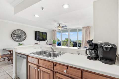 1322 SE Miracle Strip Parkway #Unit 404, Fort Walton Beach FL - photo 15 of 30