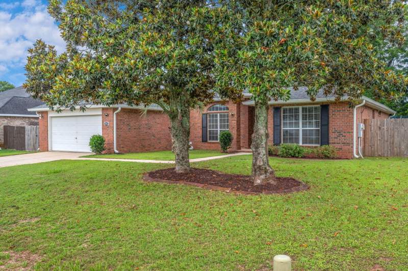 4 bedroom Detached Single Family at 5621 N Brook Drive, Brooke Estates Ph I, Crestview — photo 2
