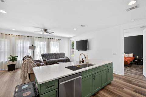 100 SE Carson Drive, Fort Walton Beach FL - photo 9 of 41