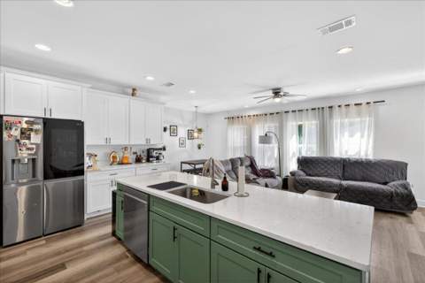 100 SE Carson Drive, Fort Walton Beach FL - photo 14 of 41