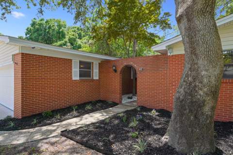 46 NW Hemlock Drive, Fort Walton Beach FL - photo 24 of 27