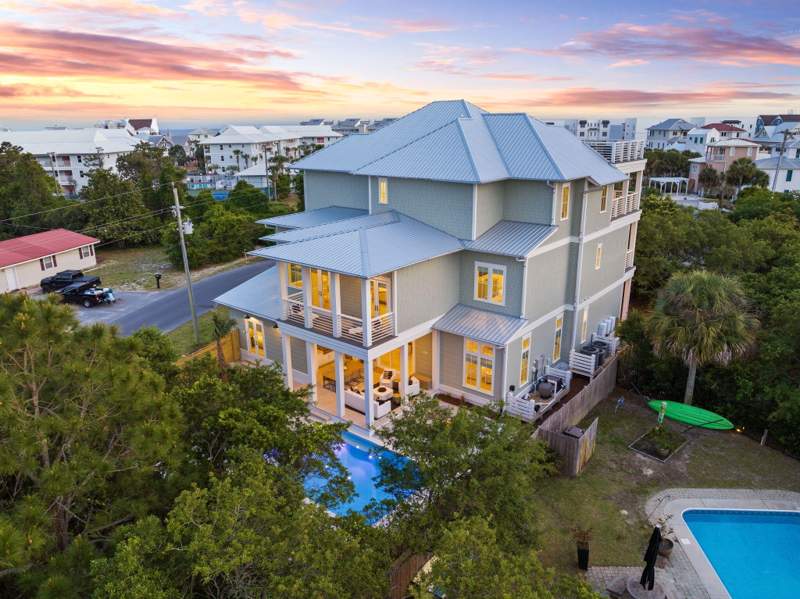 8 bedroom Detached Single Family at 240 Lakeview Drive, Eastern Lake Estates, Santa Rosa Beach — photo 3