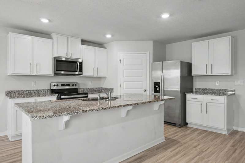 5 bedroom Detached Single Family at 937 Sandbar Loop, Shoal River Landing Phase 2B, Crestview — photo 1
