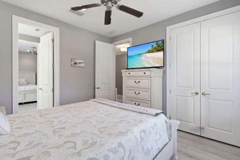 76 Oaktree Boulevard, Freeport FL - photo 17 of 30