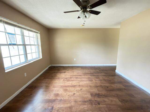 4 bedroom Detached Single Family at 516 Forrest Court, Crestview, Crestview — photo 2