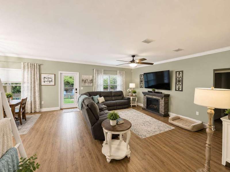 5 bedroom Detached Single Family at 206 Raptor Drive, Alicia Place, Crestview — photo 5