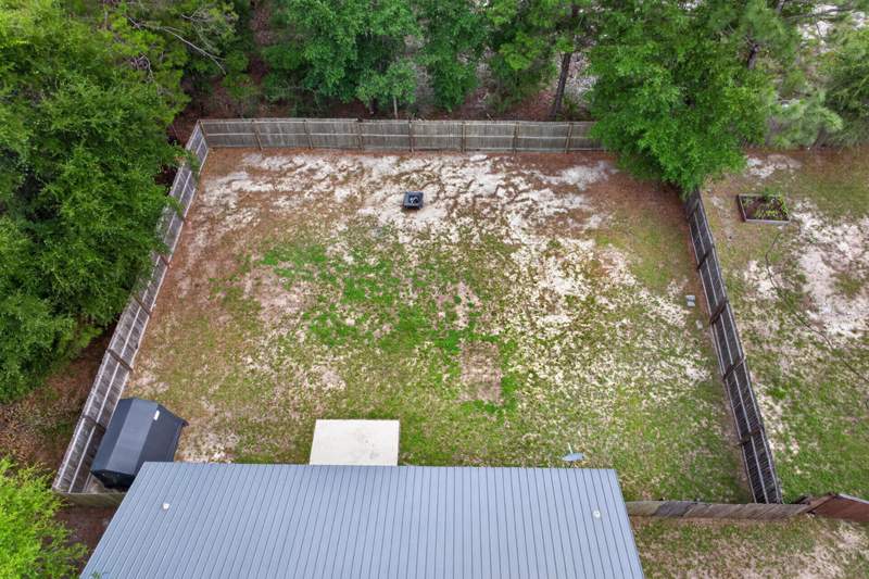 3 bedroom Detached Single Family at 226 E Cypress Avenue, Oakwood Hills Unit 1, DeFuniak Springs — photo 3