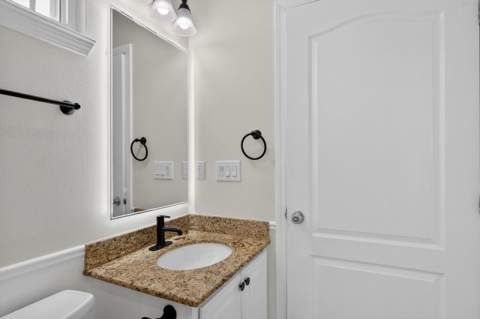 226 E Cypress Avenue, DeFuniak Springs FL - photo 14 of 30
