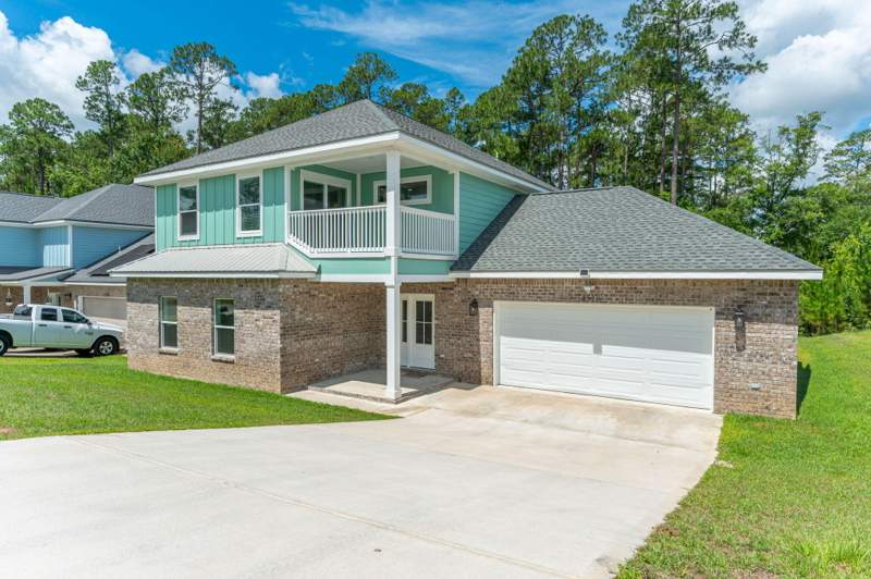 4 bedroom Detached Single Family at 4516 Hermosa Road, Duggan Pond, Crestview — photo 2