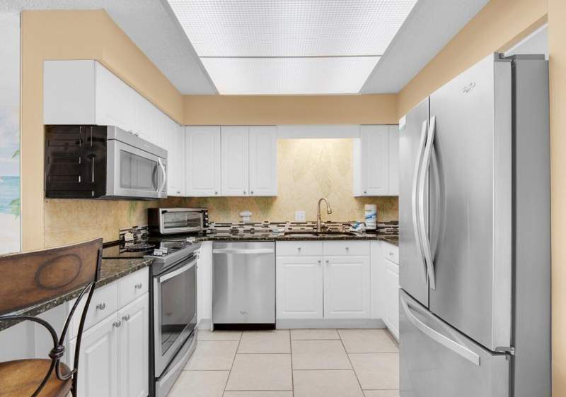 2 bedroom Condominium at 30 Moreno Point Road #406C, Dolphin Point Condo, Destin — photo 3