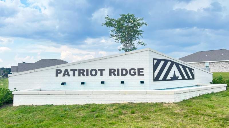 4 bedroom Detached Single Family at 2801 Wingman Way, Patriot Ridge, Crestview — photo 3