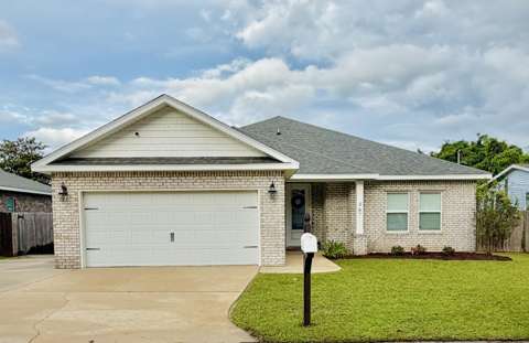 467 Sara Avenue, home for sale in Mary Esther 32569