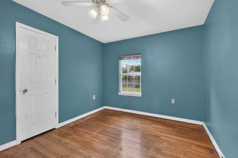 679 Anderson Drive, Fort Walton Beach FL - photo 15 of 40