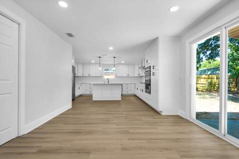333 NW Hollywood Boulevard, Fort Walton Beach FL - photo 8 of 30