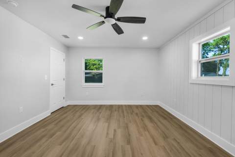333 NW Hollywood Boulevard, Fort Walton Beach FL - photo 22 of 30