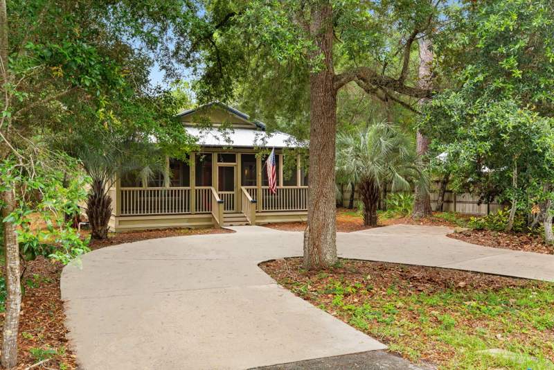 3 bedroom Detached Single Family at 201 Chrysler Avenue, Daughettes Amended, Santa Rosa Beach — photo 3