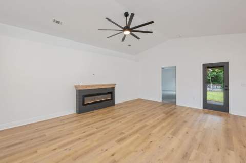 149 Strike Eagle Drive, Crestview FL - photo 10 of 38