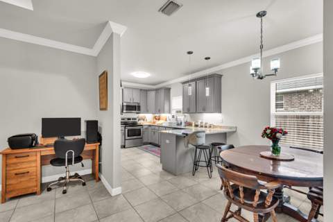 467 Sara Avenue, Mary Esther FL - photo 17 of 39