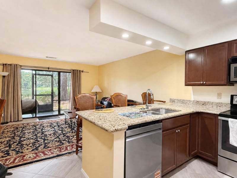 1 bedroom Condominium at 207 Southlake Court #207, Lakeside Condo At Bluewater Bay, Niceville — photo 2