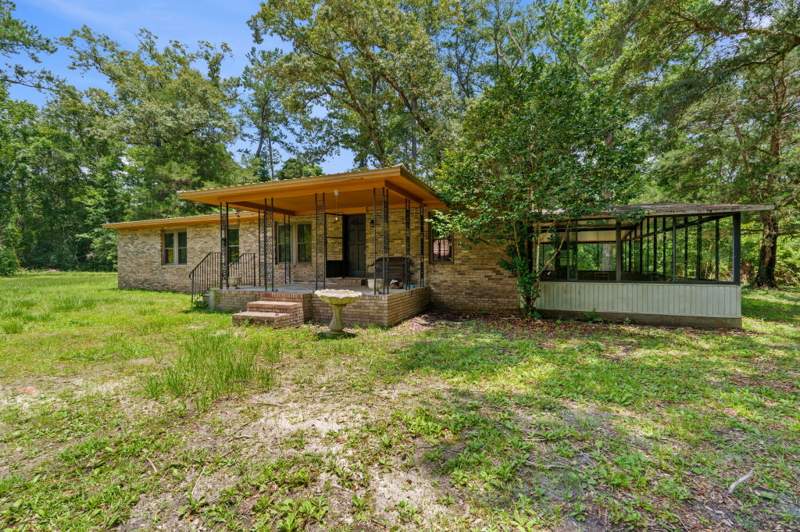 3 bedroom Detached Single Family at 92 Howell Bluff Road, Howell Bluff, Ponce De Leon — photo 3
