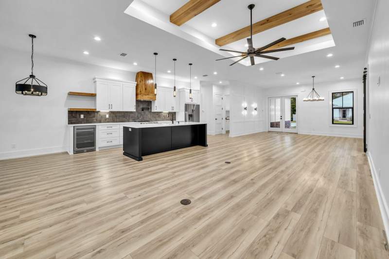 4 bedroom Detached Single Family at 97 Muzzle Street, Bear Creek Ph I, Freeport — photo 1