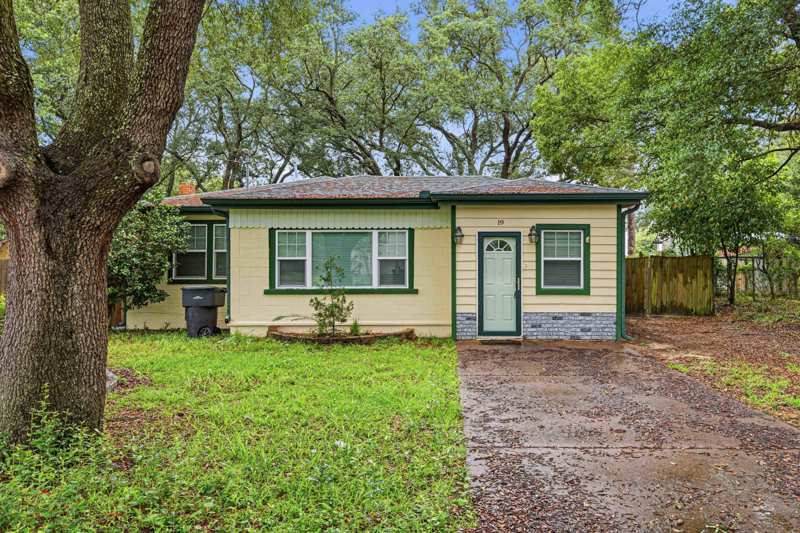 2 bedroom Detached Single Family at 19 SW Comet Street, Kellys Addn To Fort Walton Beach, Fort Walton Beach — photo 1