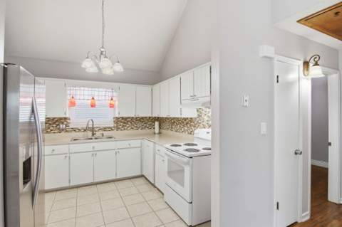 2525 Georgetown Lane, Fort Walton Beach FL - photo 7 of 26