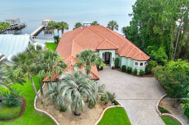 644 Bayshore Drive